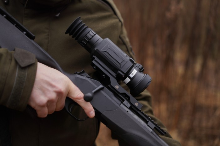 HIKMICRO Thunder 2.0 TH35 3.0x 35mm 20mK 384×288px 12µm Smart Thermal Weapon Scope with Rail - Image 9